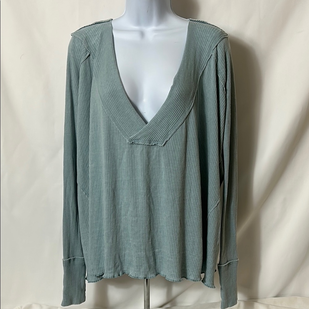 We The Free Women's Medium Ribbed Plunging V-Neck Oversized Baby Blue Top